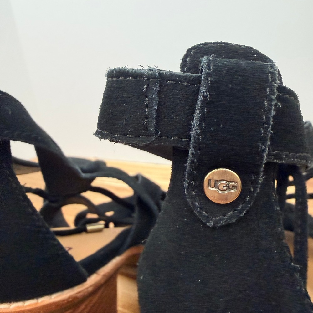UGG HARRIS Black Suede Lace Up Gladiator Block Heel Sandals Women Size 9 - Picture 6 of 9